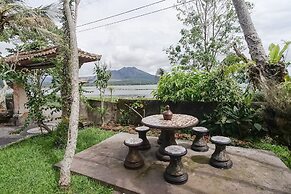 Baruna Lakeside View