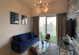 Mh- Lovely 1 Bhk Burj Khalifa View Ref- 26017