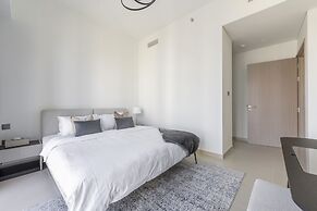 Act One Tower 2BR Luxury Apartment