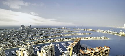 LUX  Iconic Views at Palm Tower Studio 2