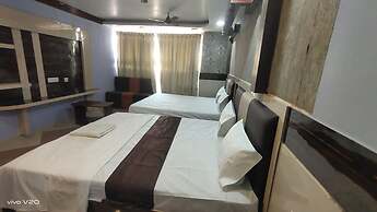 Goroomgo Hotel Tara Grand Road Puri