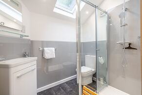 The Botanical Flat 1