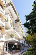 Scenic Balcony Apt in Vibrant Petralona