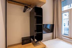 Hop Inn Rooms & Suites Belgrade