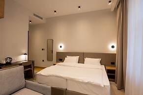 Hop Inn Rooms & Suites Belgrade