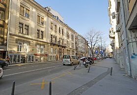 Hop Inn Rooms & Suites Belgrade