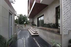 The Hoften Elite Millennium City, Gurugram