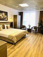 Sir Fundeni Hotel