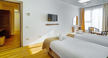 Sir Fundeni Hotel