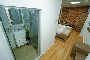 Sir Fundeni Hotel