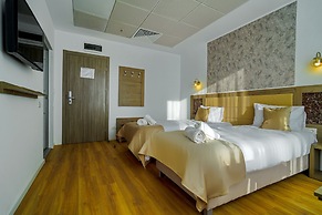 Sir Fundeni Hotel