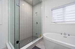 Luxury Villa 5BR-4.5 Bath