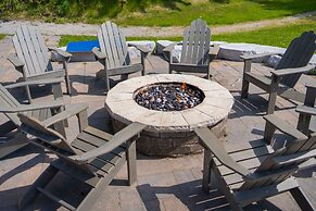 Horseshoe Valley Suites - The Azure