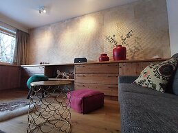 Premium Chalet in Tauplitz With Sauna and Pool