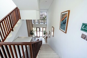 Sore Suites at Pererenan by Betterplace