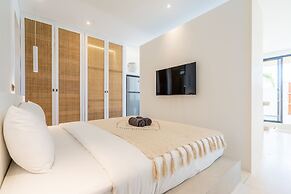 Sore Suites at Pererenan by Betterplace