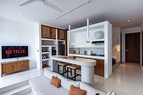 Sore Suites at Pererenan by Betterplace