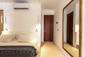 Sore Suites at Pererenan by Betterplace