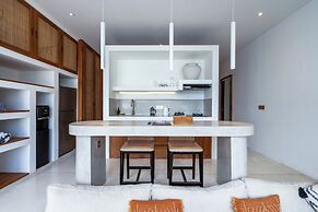 Sore Suites at Pererenan by Betterplace