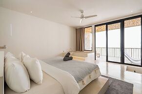 Sore Suites at Pererenan by Betterplace