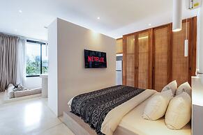 Sore Suites at Pererenan by Betterplace
