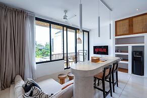 Sore Suites at Pererenan by Betterplace