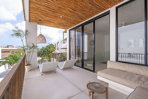 Sore Suites at Pererenan by Betterplace