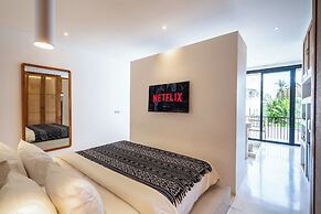 Sore Suites at Pererenan by Betterplace
