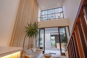 Sore Suites at Pererenan by Betterplace