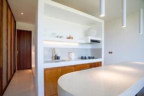 Sore Suites at Pererenan by Betterplace