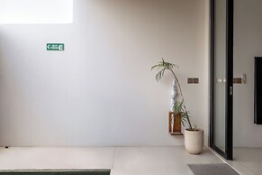 Sore Suites at Pererenan by Betterplace