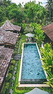 Ari Cottages