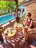 Ari Cottages