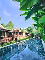 Ari Cottages
