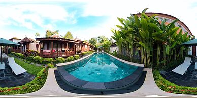 Ari Cottages