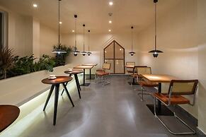 Da Li Yu Jia Ren Hotel