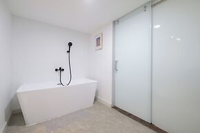 Aster Apartment Bali