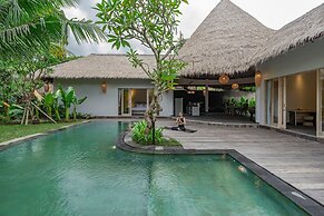 Brand New luxury 3BR Villa Ethnic Ubud 2
