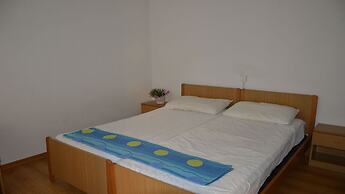Homely Flat Close to the Beach