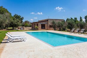 Villa Salentina With Garden And Pool