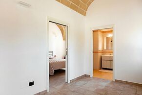 Villa Salentina With Garden And Pool