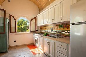 Villa Salentina With Garden And Pool