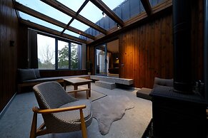 Melekona House