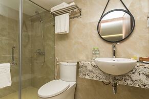Blubiz Hotel 8