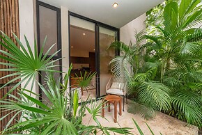 Condo Ophelia by mYYc