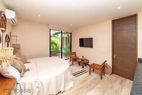 Condo Ophelia by mYYc
