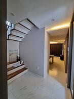 Somsom House
