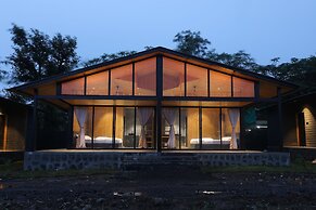 Shreephal Luxurious Resort