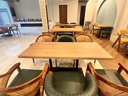 Flock Hotel