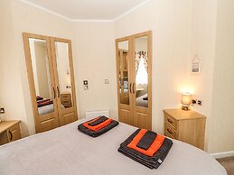 10 Poppy Lodge